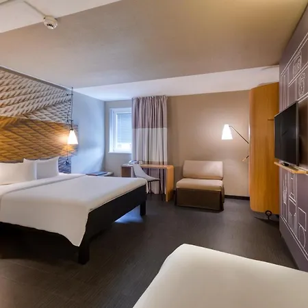 Ibis West Hotel