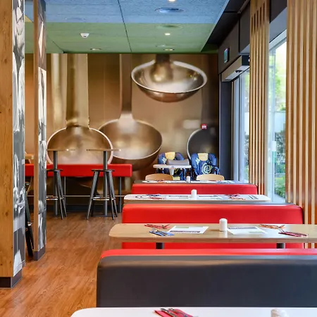 Hotel Ibis West