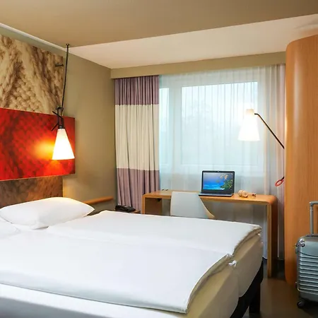 Ibis West Hotel Zurich