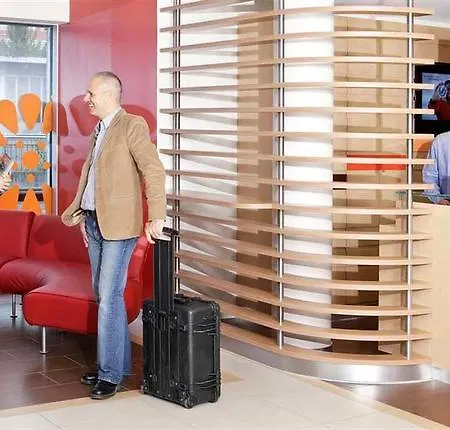 Ibis West Hotel 3*