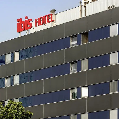 Ibis West Hotel 3*
