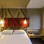 Ibis West Hotel