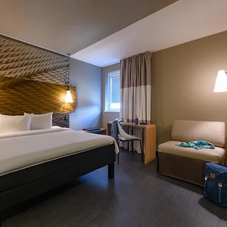Ibis West Hotel