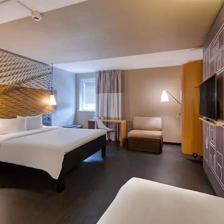 Otel Ibis West Zürih