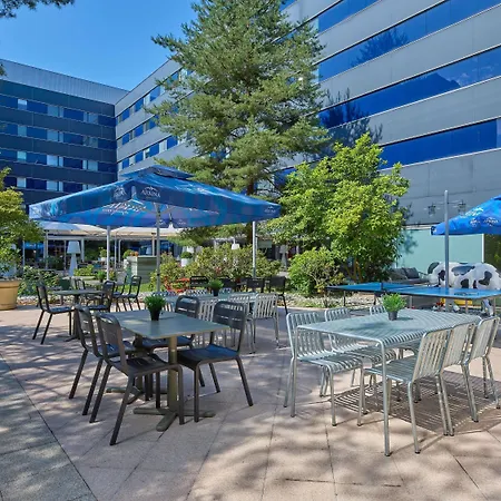 Hotel Ibis West 3*