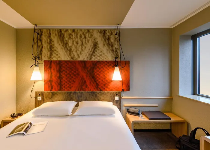 Hotell Ibis West Zürich