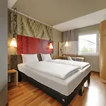 Hotel Ibis West
