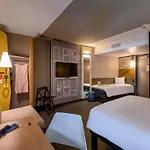 Ibis West 3*